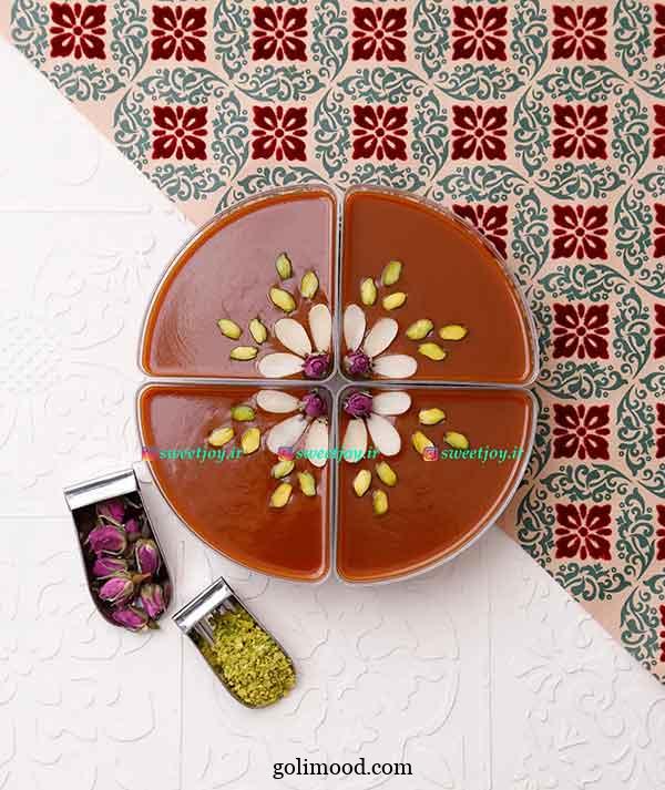 تزیین حلوا با گل محمدی