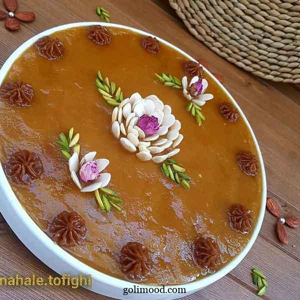 تزیین حلوا با گل محمدی