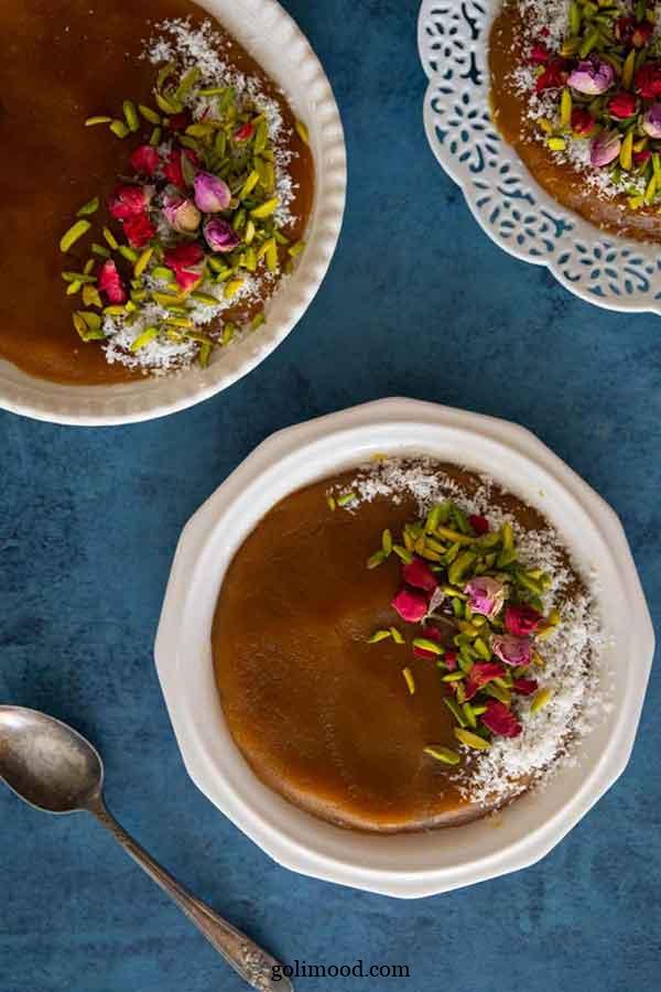 تزیین حلوا با گل محمدی