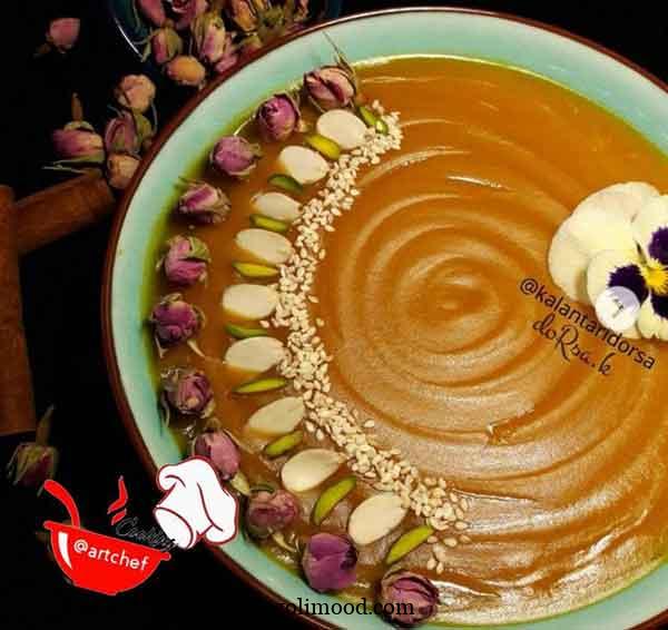 تزیین حلوا با گل محمدی