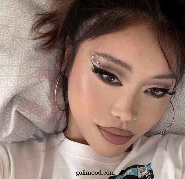 مدل میکاپ نگین دار