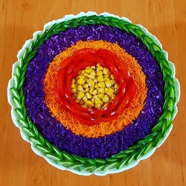 تزیین سالاد برای مهمانی