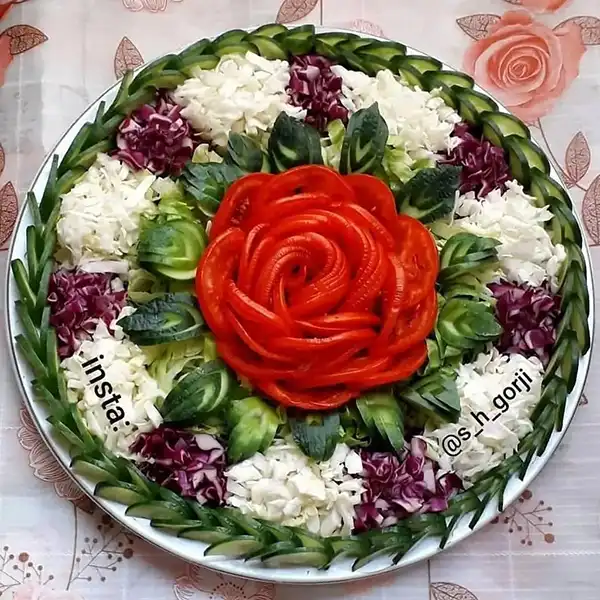 تزیین سالاد برای مهمانی