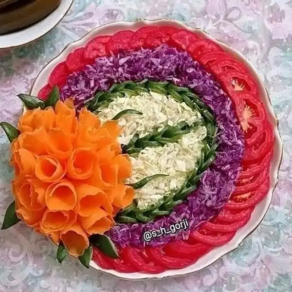 تزیین سالاد برای مهمانی