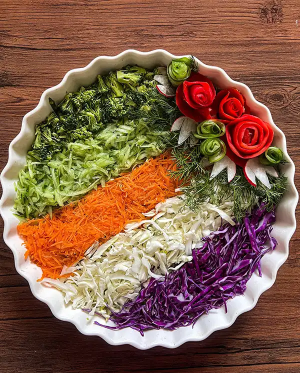 تزیین سالاد برای مهمانی