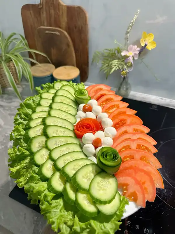 تزیین سالاد برای مهمانی