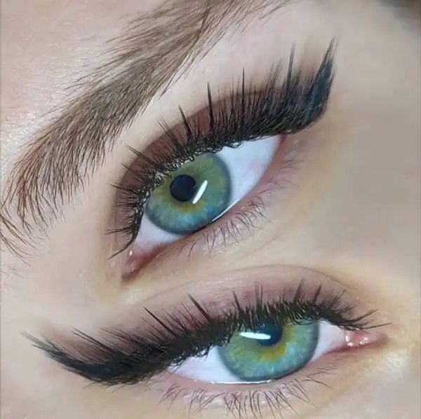 مدل های اکستنشن مژه 2025 | طبیعی, اسپایکی, کلاسیک, عروسکی/برای چشم ریز درشت