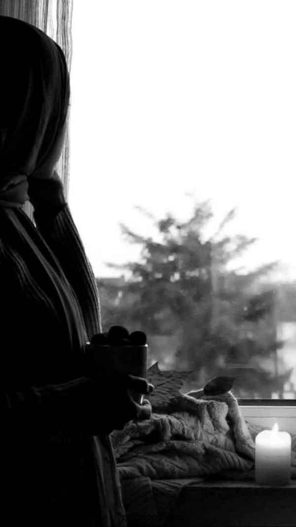 عکس دختر خسته برای پروفایل: 30 ایده " او خسته بود، نه از راه، از آدم‌ها