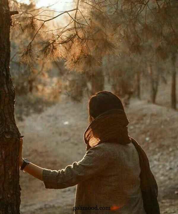 عکس دختر خسته برای پروفایل: 30 ایده " او خسته بود، نه از راه، از آدم‌ها