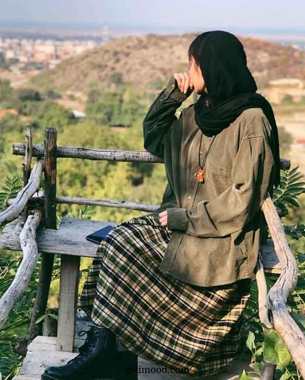 عکس دختر خسته برای پروفایل: 30 ایده " او خسته بود، نه از راه، از آدم‌ها