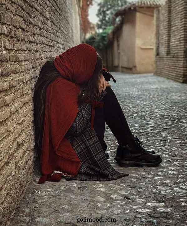 عکس دختر خسته برای پروفایل: 30 ایده " او خسته بود، نه از راه، از آدم‌ها