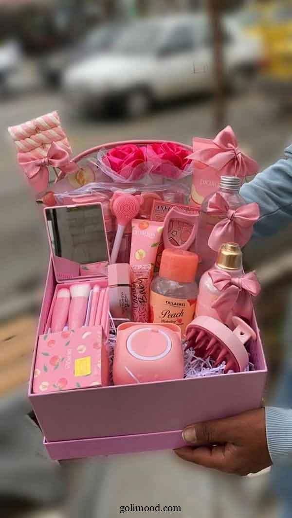 باکس زیبا هدیه دخترانه: 30 مدل با طراحی فانتزی و پر از حس لطیف + برای خاص‌پسندان