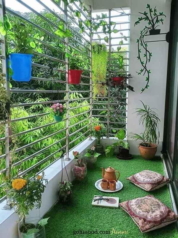 ایده بالکن با چمن مصنوعی: 25 طرح برای بالکن سبز، شاداب و کم‌هزینه + گل آپارتمانی