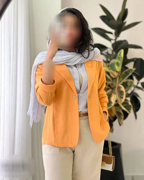 مانتو کتی جدید با طرح ساده؛ 30 نمونه استایل کلاسیک و همواره به‌روز بی‌نظیر