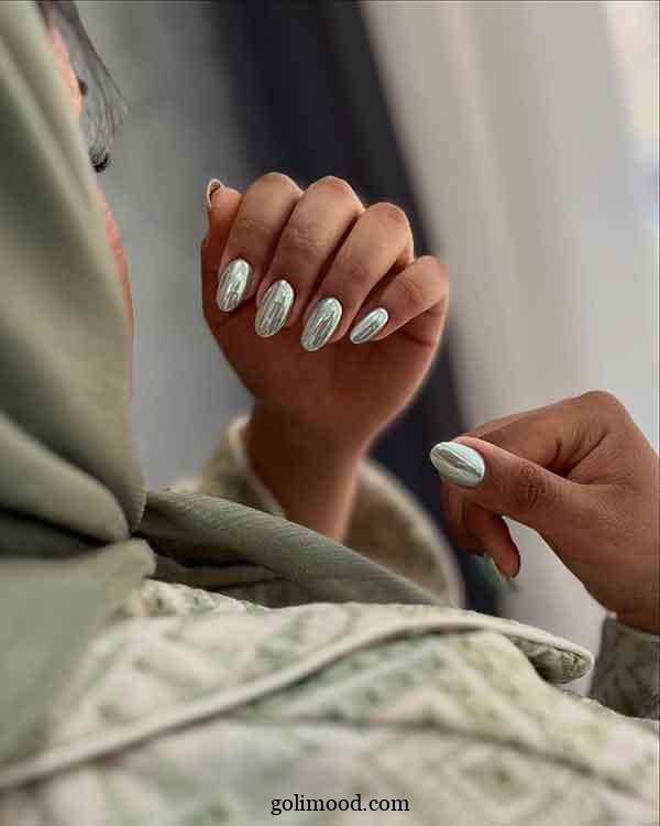 طرح ناخن شیک کرومی: 25 ایده که همه نگاه‌ها را جذب می‌کند! افکت نقره‌ای و طلایی