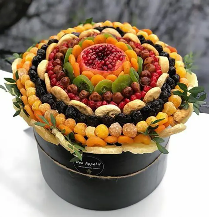 باکس شب یلدا برای عروس | ۵۵ مدل هدیهای سلطنتی برای بدرقه پاییز و آغاز عشقی ابدی