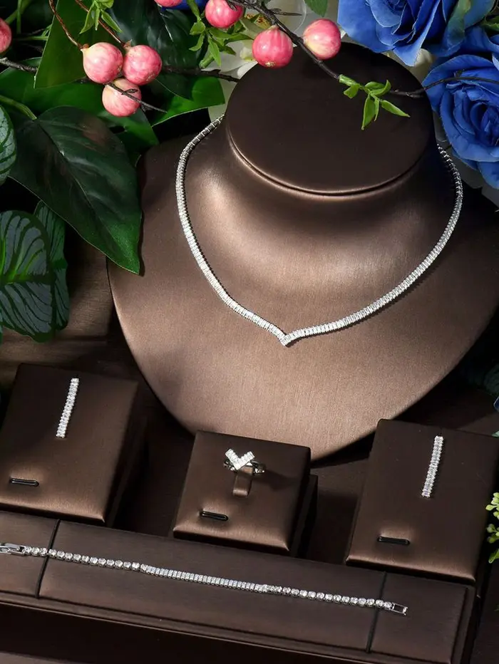 مدل سرویس طلا جدید ظریف | ۵۵ طرح مدرن و درخشش چشمنواز برای مجالس خاص