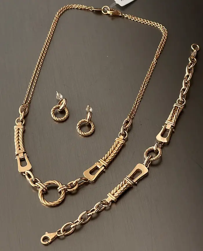 مدل سرویس طلا جدید ظریف | ۵۵ طرح مدرن و درخشش چشمنواز برای مجالس خاص