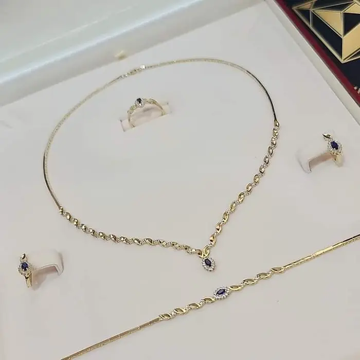 مدل سرویس طلا جدید ظریف | ۵۵ طرح مدرن و درخشش چشمنواز برای مجالس خاص