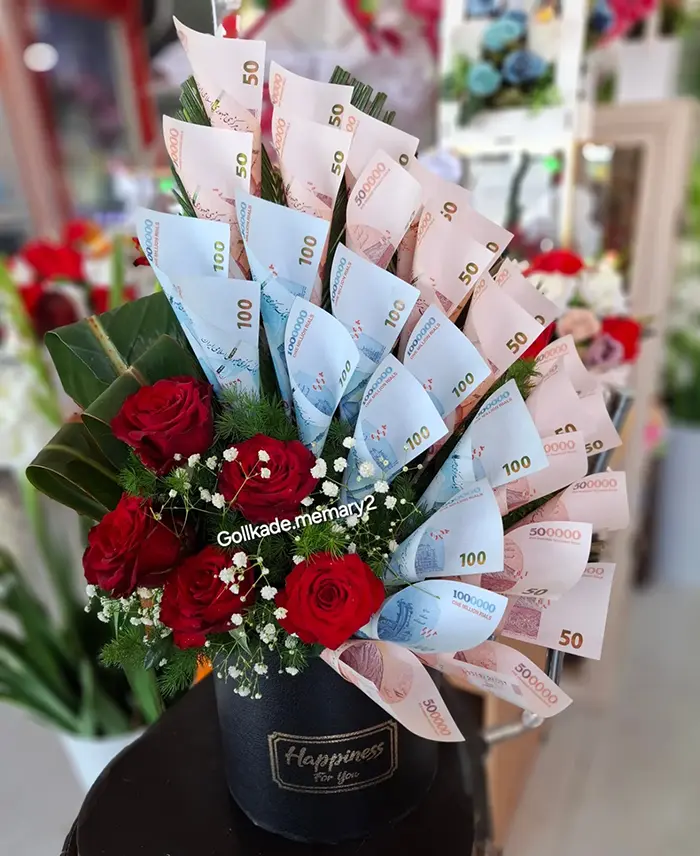 تزیین باکس گل با پول؛ ترکیب لوکس گل و اسکناس؛ جدیدترین ترند هدیههای لاکچری!