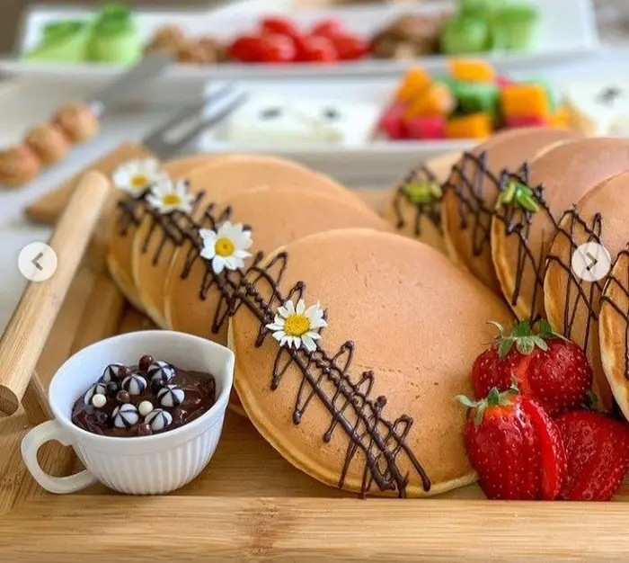 تزیین پنکیک؛ انفجار خلاقیت در آشپزخانه! جدیدترین ایدهها که همه را شگفتزده میکند!