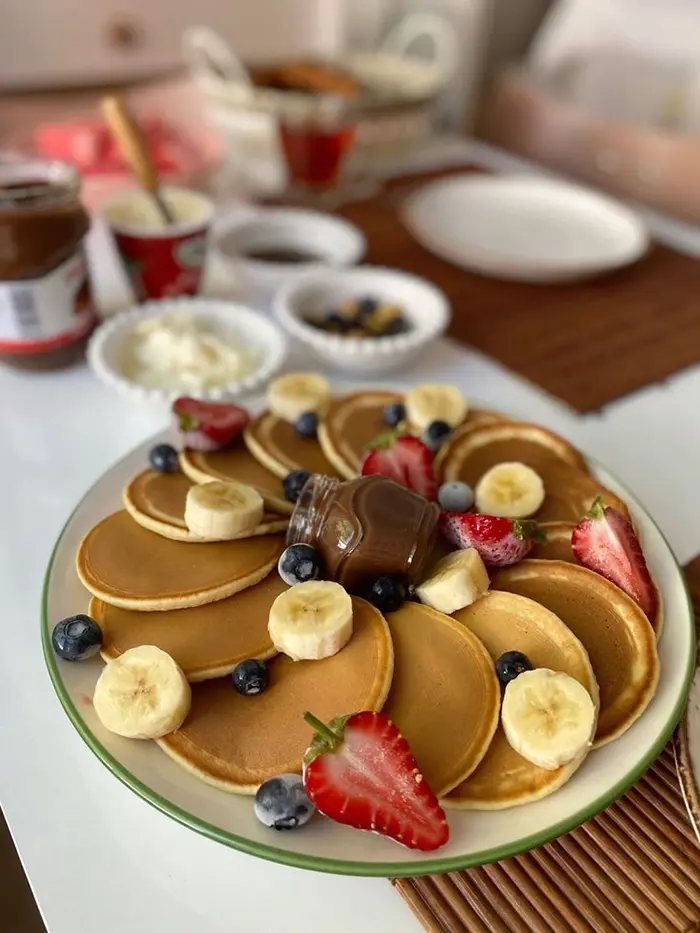 تزیین پنکیک؛ انفجار خلاقیت در آشپزخانه! جدیدترین ایدهها که همه را شگفتزده میکند!